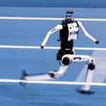 Robot humaoid berlari